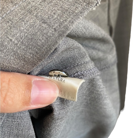 Theory Gray Button Down Collared Shirt 3/4 Sleeve Size Medium - Picture 8 of 8